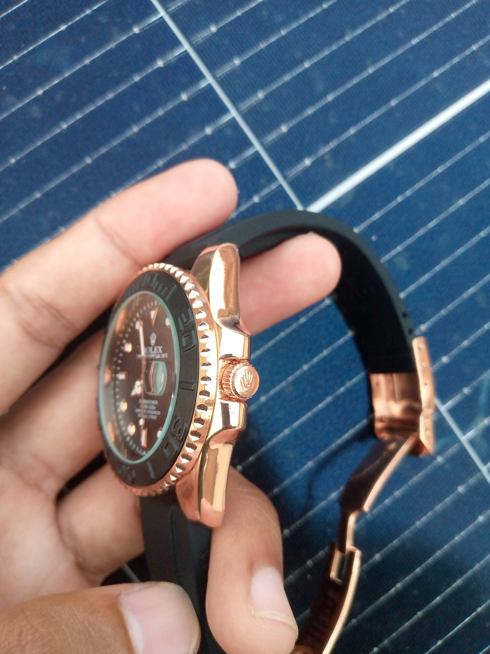 Rolex Luxury Watch-Rotating Bezel & Date Feature ⌚ - Image 2